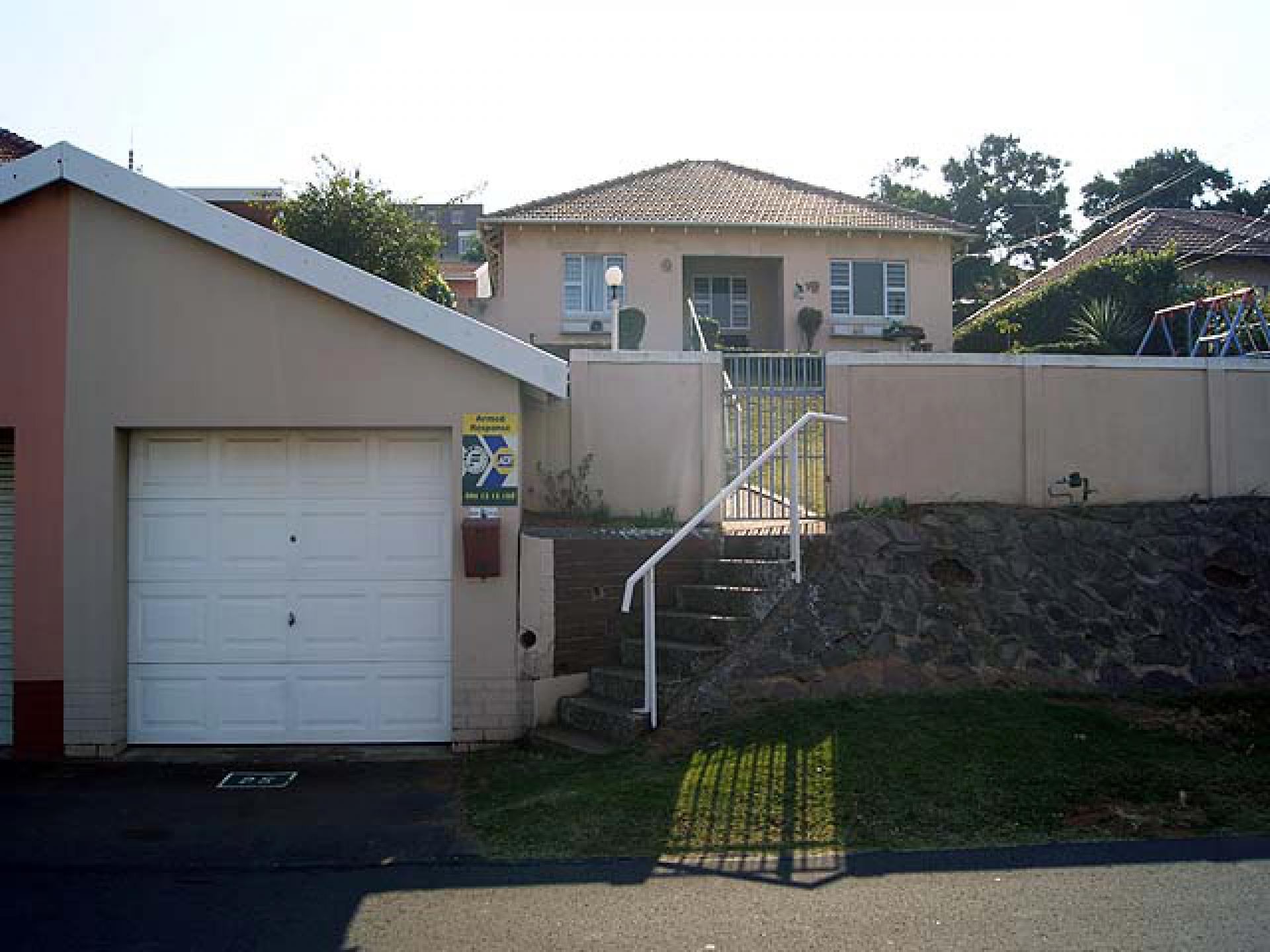 Front View of property in Grosvenor
