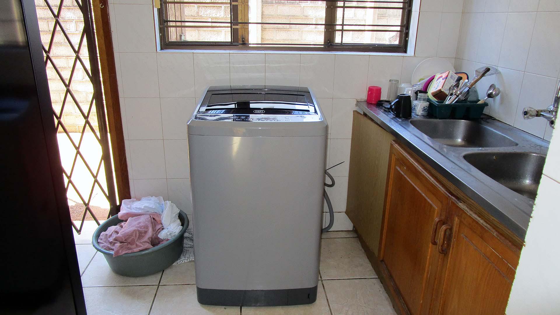 Scullery - 9 square meters of property in Umhlanga Rocks