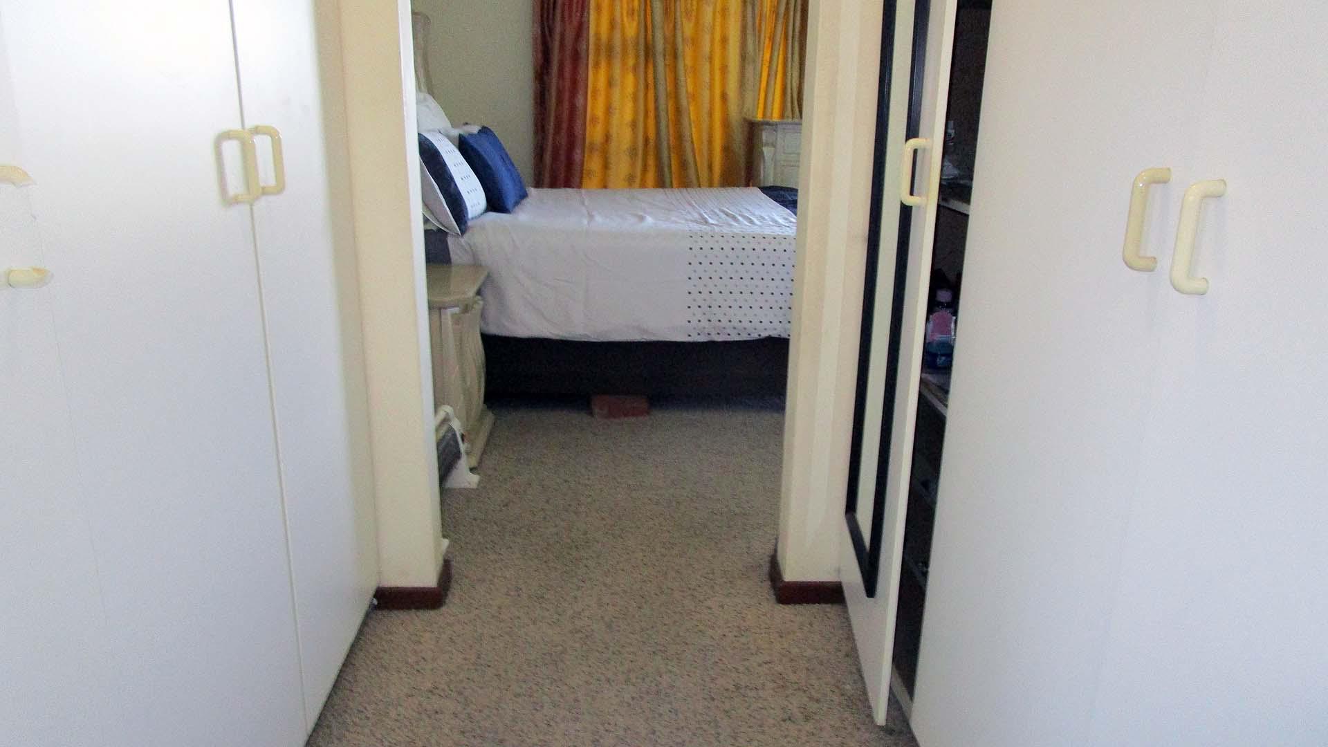 Main Bedroom - 26 square meters of property in Umhlanga Rocks