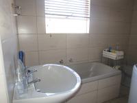 Bathroom 1 - 6 square meters of property in Vanderbijlpark