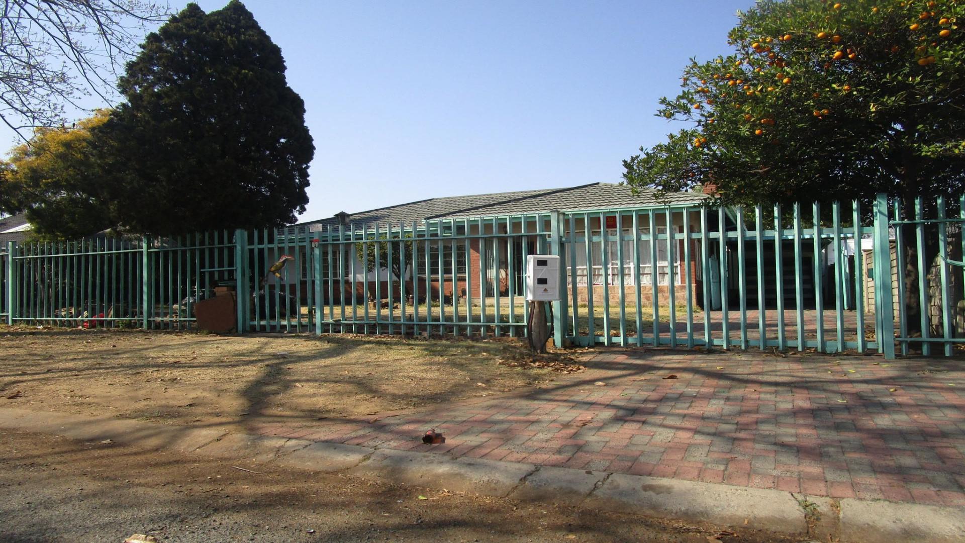 Front View of property in Sasolburg