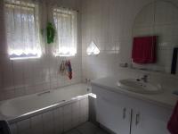 Bathroom 1 - 8 square meters of property in Vanderbijlpark