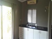 Kitchen - 21 square meters of property in Kingsburgh