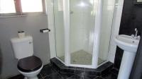 Bathroom 2 - 6 square meters of property in Kingsburgh