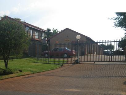 2 Bedroom Simplex for Sale For Sale in Pierre van Ryneveld - Home Sell - MR22099