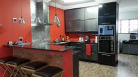 Kitchen - 14 square meters of property in Greenstone Hill