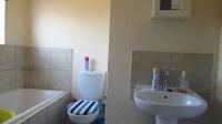 Bathroom 1 - 4 square meters of property in Dawn Park