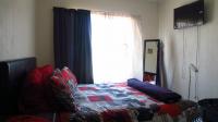 Main Bedroom - 12 square meters of property in Dawn Park