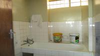 Bathroom 1 - 6 square meters of property in Sunnyside