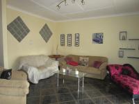 Lounges - 21 square meters of property in Kenmare