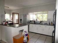 Kitchen - 28 square meters of property in Kenmare