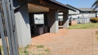 Spaces of property in Ridgeway