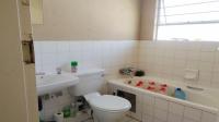 Bathroom 1 of property in Ridgeway