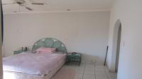 Main Bedroom - 31 square meters of property in Uvongo