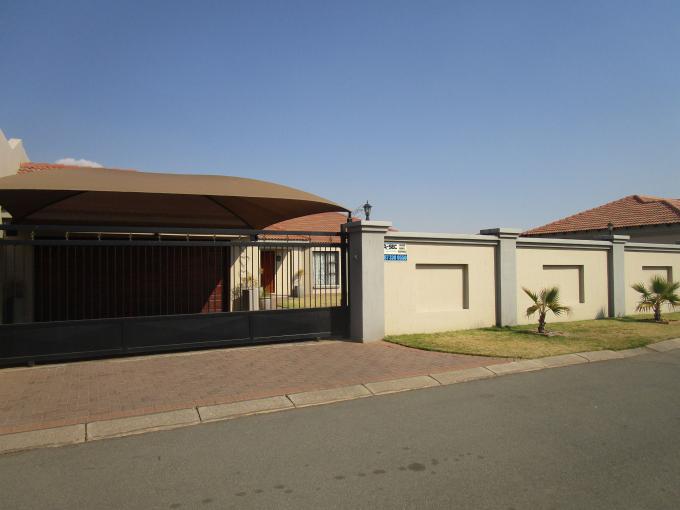 3 Bedroom House for Sale For Sale in Vanderbijlpark - Private Sale - MR223253