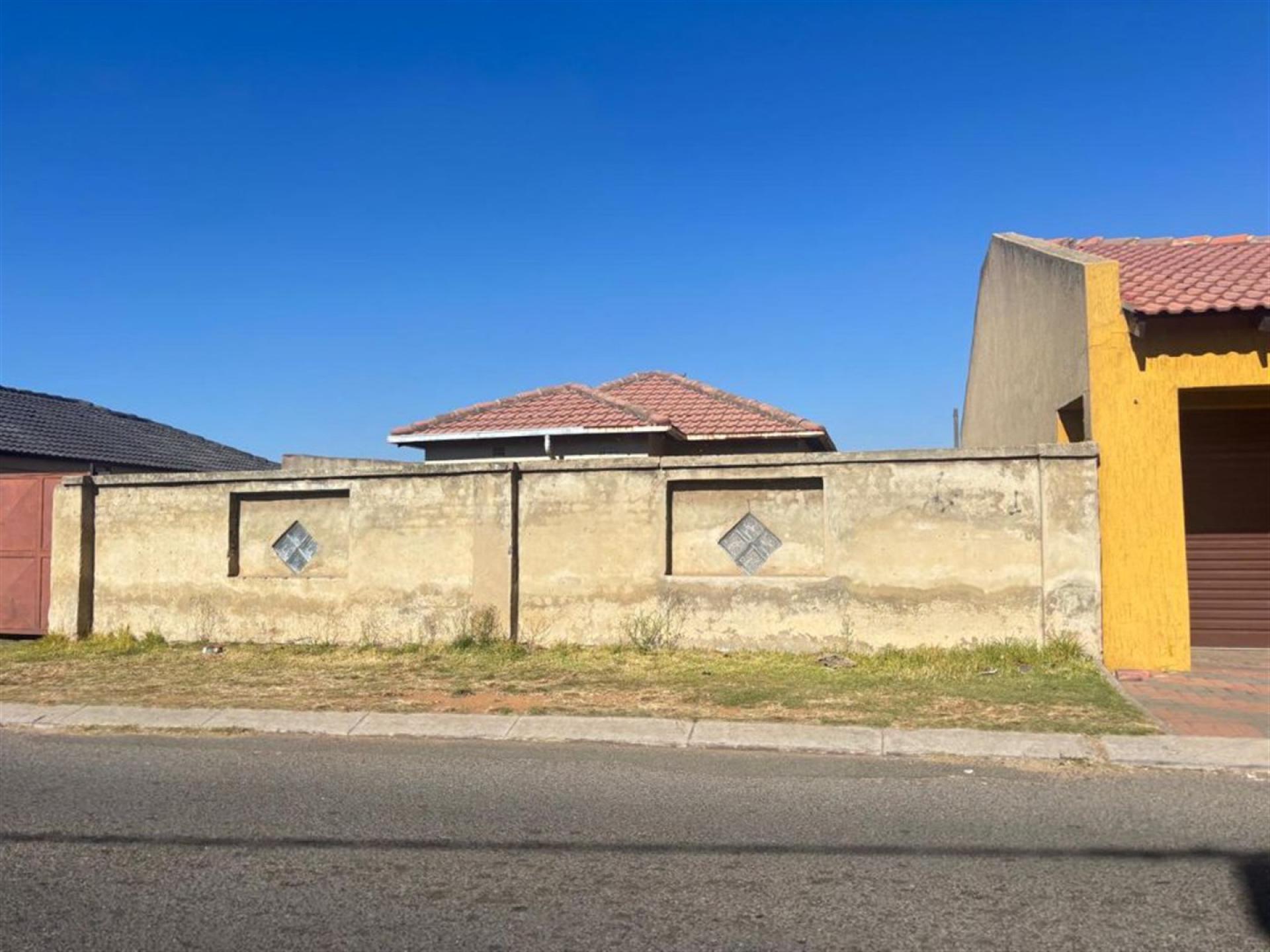 Front View of property in Riverlea - JHB