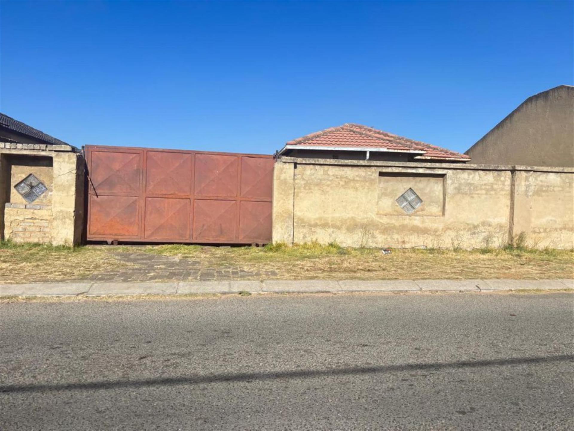 Front View of property in Riverlea - JHB