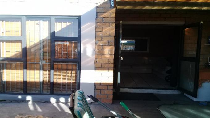 3 Bedroom House for Sale For Sale in Mitchells Plain - Private Sale - MR223262