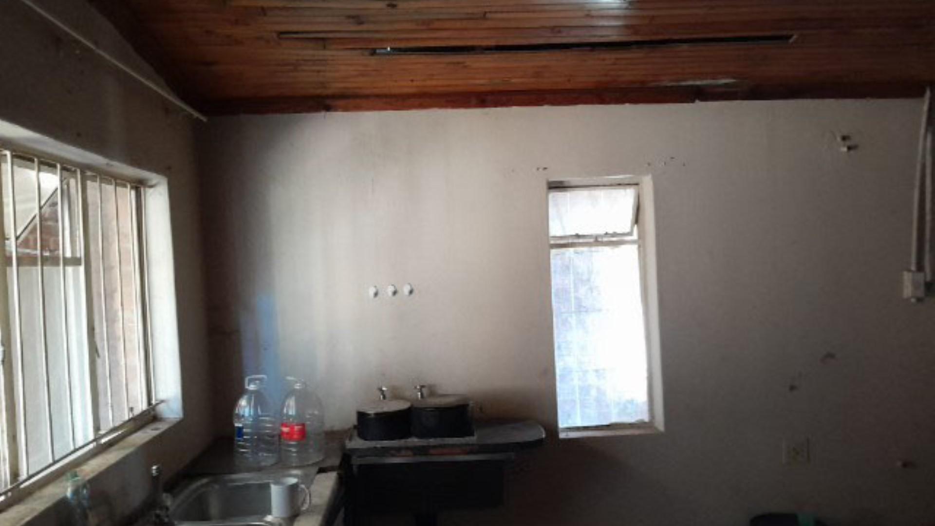 Kitchen of property in Odendaalsrus