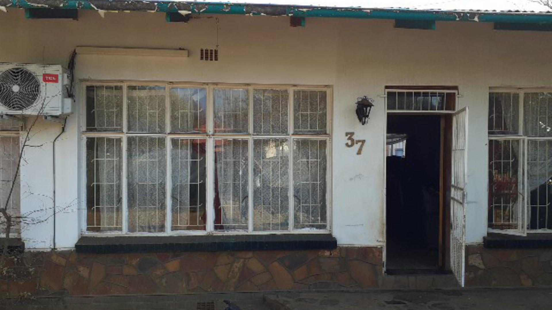 Front View of property in Kuruman