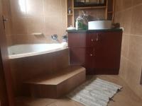 Bathroom 2 of property in Lydenburg