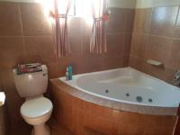 Bathroom 2 of property in Lydenburg