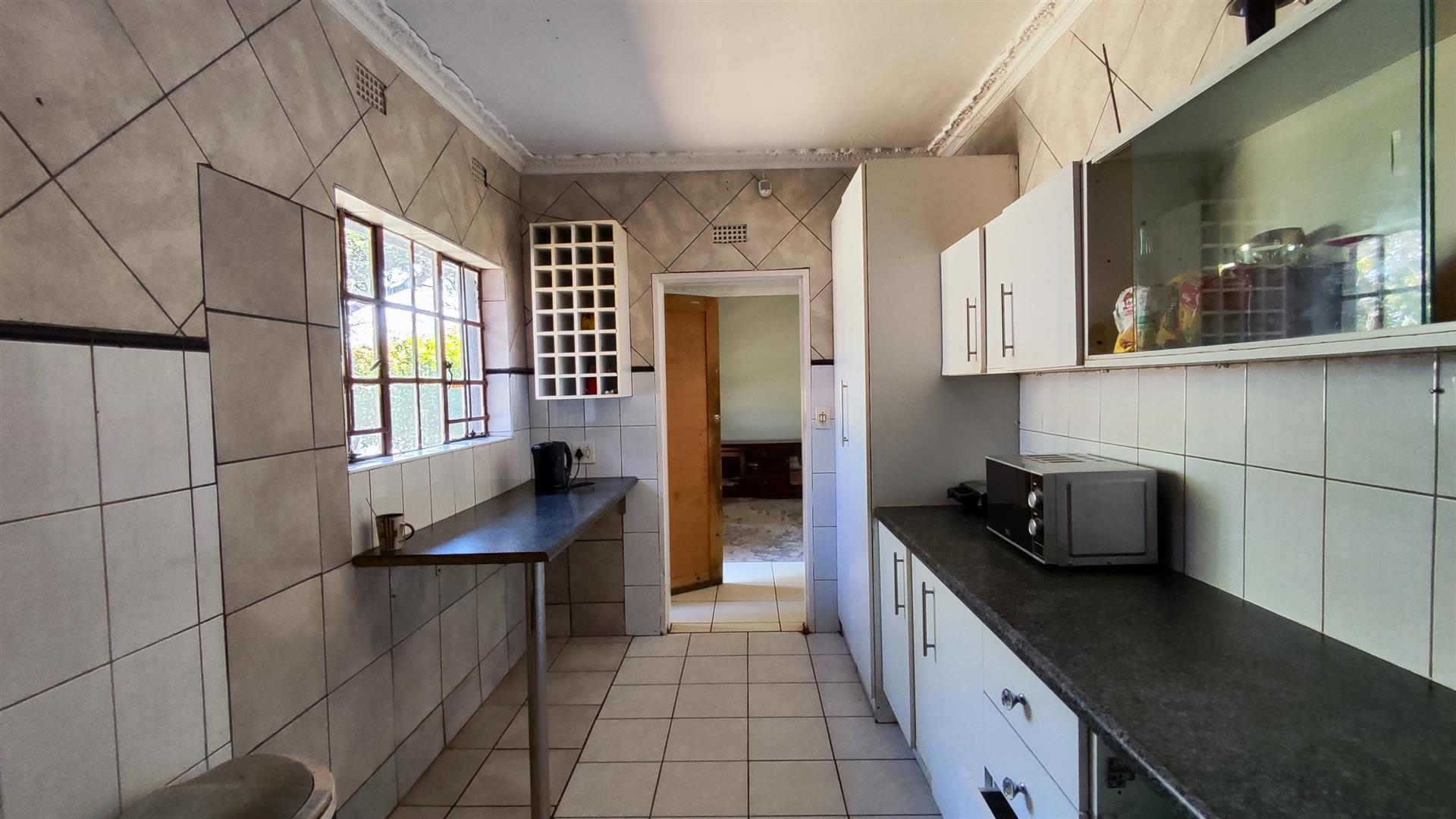 Kitchen - 23 square meters of property in Birchleigh North