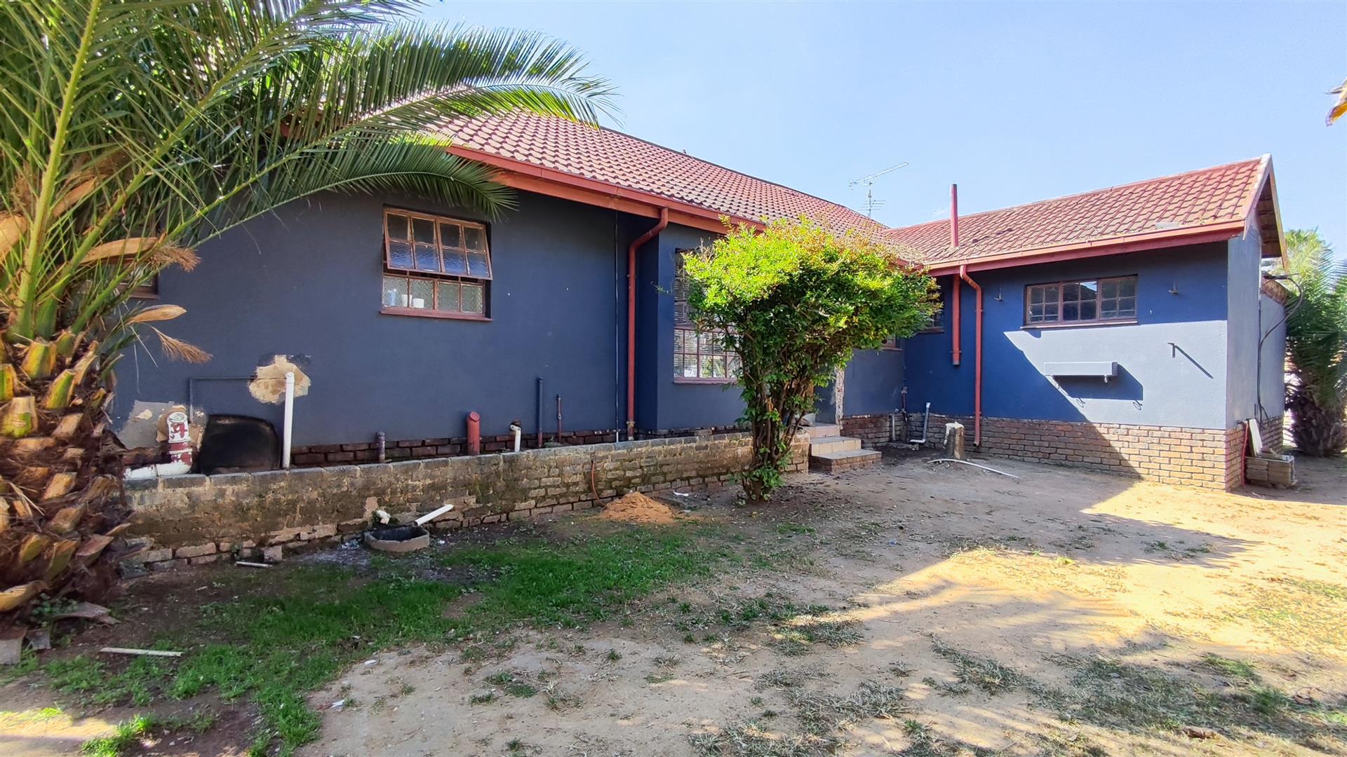 Front View of property in Birchleigh North