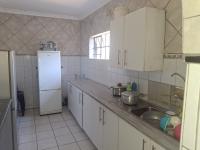 Kitchen of property in Birchleigh North