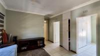 Dining Room - 22 square meters of property in Birchleigh North
