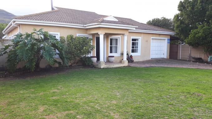 3 Bedroom House for Sale For Sale in Hermanus - Private Sale - MR223792