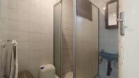 Bathroom 1 - 26 square meters of property in Bloubosrand