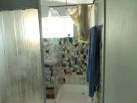 Bathroom 1 - 4 square meters of property in Henley-on-Klip