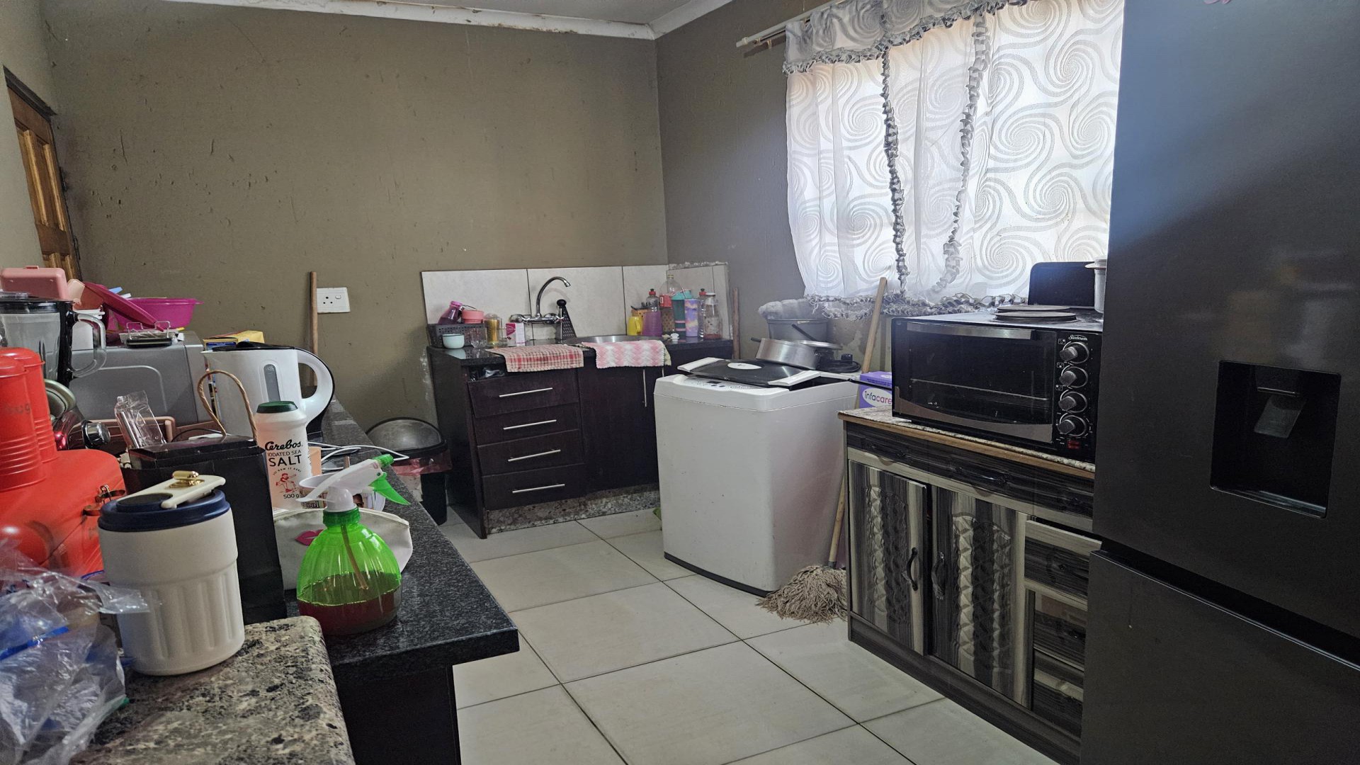 Kitchen of property in Vosloorus