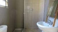 Main Bathroom - 4 square meters of property in Vosloorus