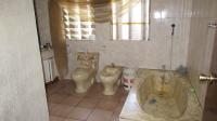 Bathroom 1 - 9 square meters of property in Arcon Park