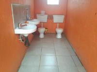 Bathroom 1 - 10 square meters of property in Bram Fischerville