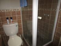Bathroom 1 - 6 square meters of property in Castleview