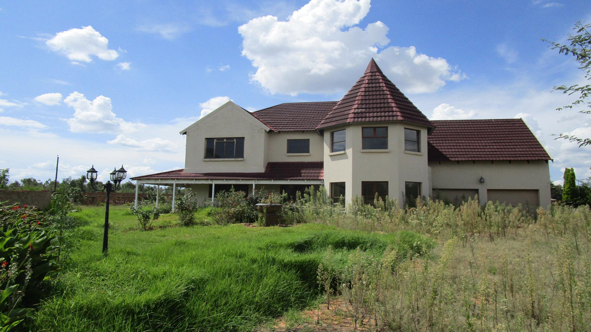 Front View of property in Rayton