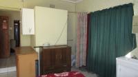 Bed Room 1 - 18 square meters of property in Strubenvale
