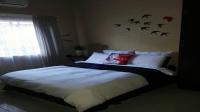 Bed Room 2 - 12 square meters of property in Seaview 