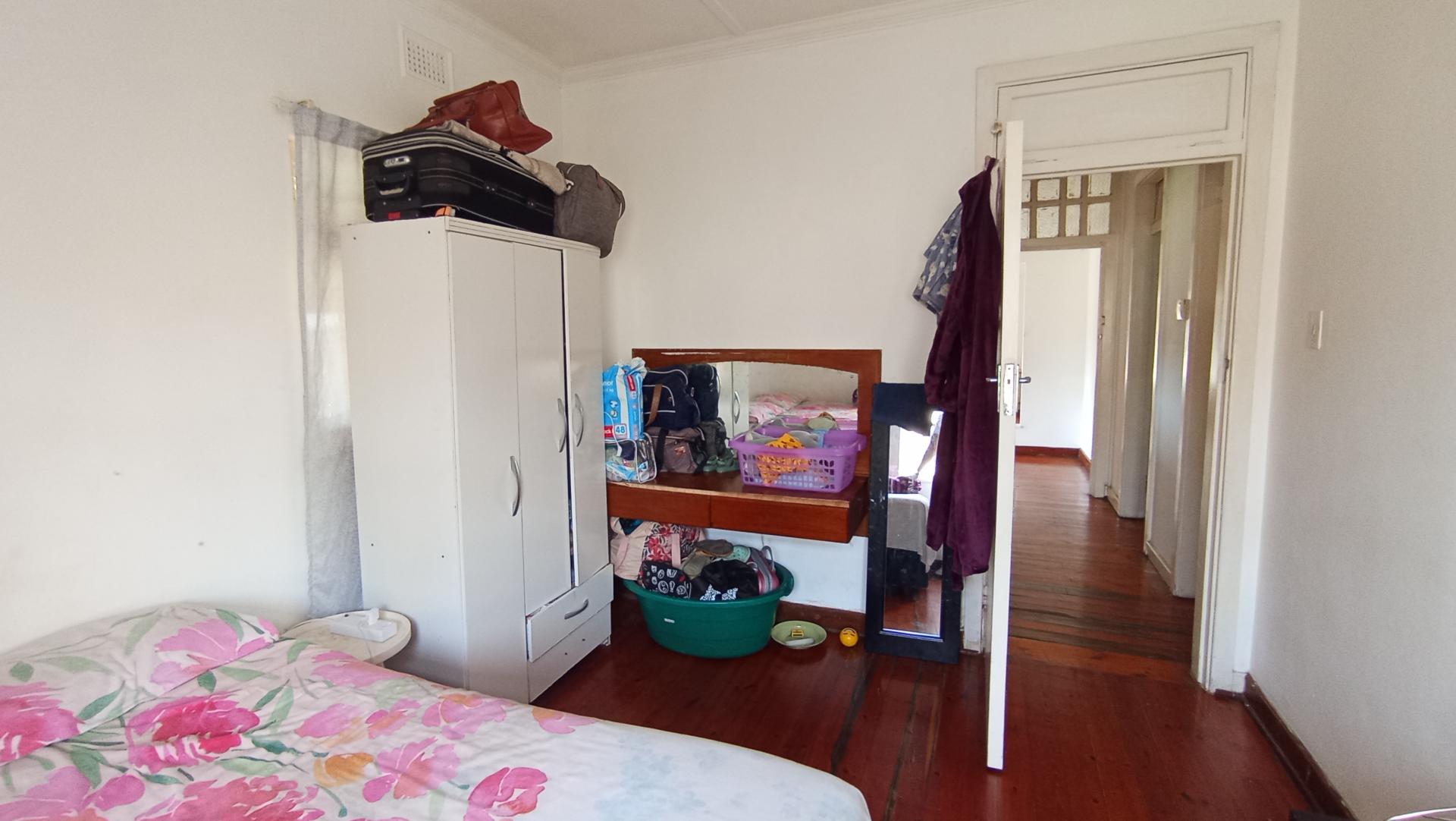 Bed Room 3 - 13 square meters of property in Woodlands - DBN