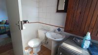 Bathroom 1 - 9 square meters of property in Wynberg - CPT