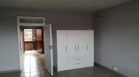 Main Bedroom - 18 square meters of property in Rosettenville