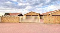2 Bedroom 2 Bathroom Freehold Residence for Sale for sale in Eikepark
