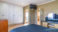 Bed Room 1 - 9 square meters of property in Eikepark