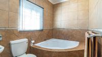 Bathroom 2 of property in Eikepark