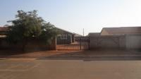 2 Bedroom 1 Bathroom Cluster for Sale for sale in Soweto