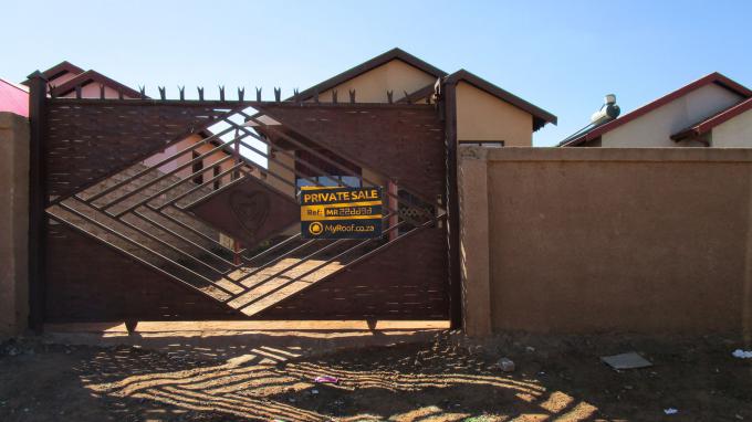 2 Bedroom House for Sale For Sale in Soshanguve - Home Sell - MR226696