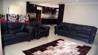 Lounges - 62 square meters of property in Queensburgh